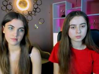 Live webcam model mia-winter on Soda Cams