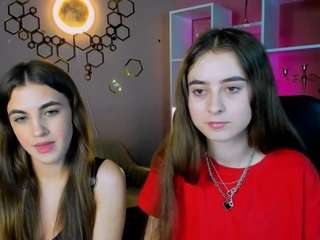 Live webcam model mia-winter on Soda Cams