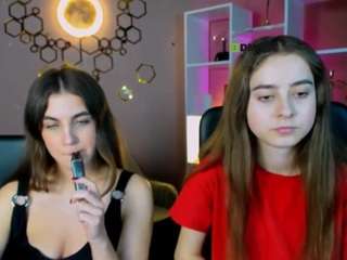 Live webcam model mia-winter on Soda Cams