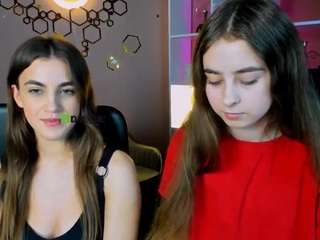 Live webcam model mia-winter on Soda Cams