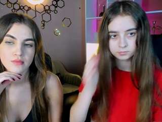 Live webcam model mia-winter on Soda Cams