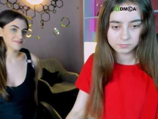 Live webcam model mia-winter on Soda Cams