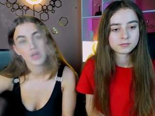 Live webcam model mia-winter on Soda Cams