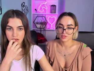 mia-winter Live Webcam on CamSoda