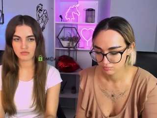 Live webcam model mia-winter on Soda Cams