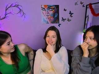 Live webcam model mia-winter on Soda Cams