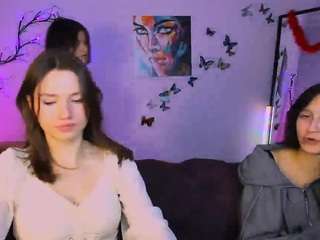 Live webcam model mia-winter on Soda Cams