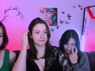 Live webcam model mia-winter on Soda Cams