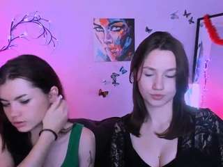 Live webcam model mia-winter on Soda Cams