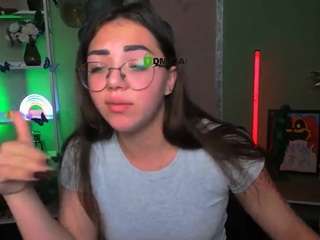 Live webcam model mia-winter on Soda Cams