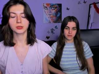 Live webcam model mia-winter on Soda Cams