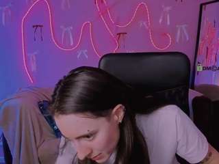 mia-winter live cam profile