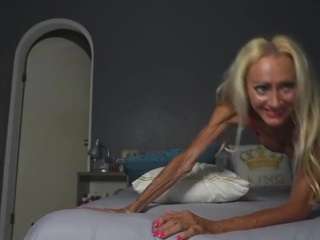 siennadiamond fit barbie queen