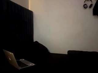 debbiswinney Live Webcam on CamSoda