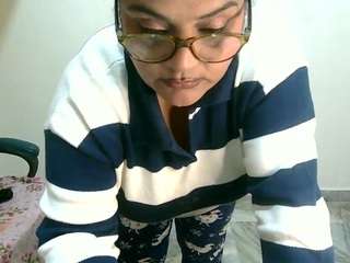 heer-kaur Live Webcam on CamSoda