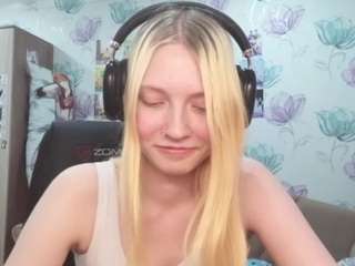 Live webcam model leasharma on Soda Cams