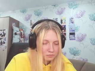 Live webcam model leasharma on Soda Cams