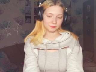 Live webcam model leasharma on Soda Cams