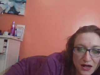 Live webcam model lpounder on Soda Cams