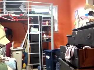 Live webcam model lpounder on Soda Cams