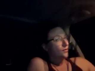 Live webcam model lpounder on Soda Cams