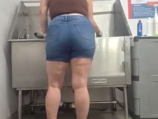 Lona Pounder