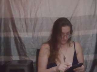Lpounder's cam show statistics and live stream