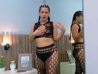 mia-bellefort's CamSoda show and profile