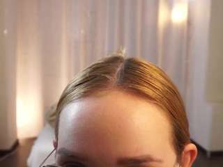 sanjuanadamiano, female webcam model,  years old, on live webcam