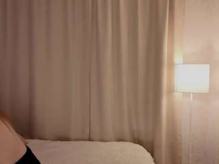 senacaez's CamSoda show and profile