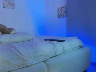 Live webcam model sophiaclark on Soda Cams