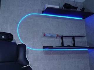 This model is live right now. angelarumiee019