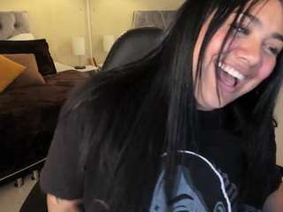 Live webcam model dulcinea-2 on Soda Cams