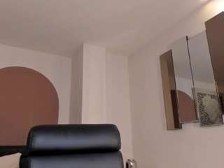 Live webcam model haleygreen1 on Soda Cams