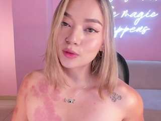 haleygreen1's CamSoda show and profile