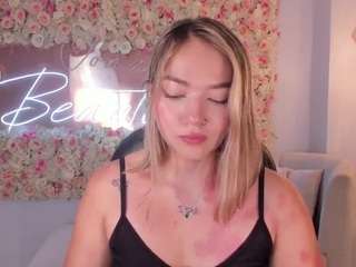 Live stream of haleygreen1