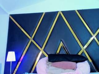 Live webcam model madiison-grey on Soda Cams