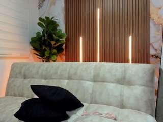 Live webcam model nickiereed on Soda Cams