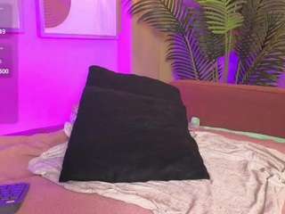 nickiereed live cam preview