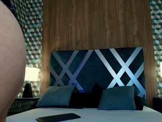 sabrina-grace's CamSoda show and profile