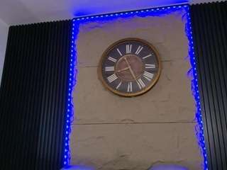 sabrina-grace's CamSoda show and profile