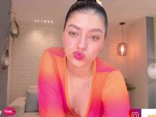 Live webcam model valeriarossi on Soda Cams