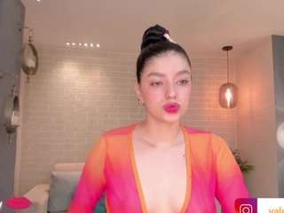 Live webcam model valeriarossi on Soda Cams