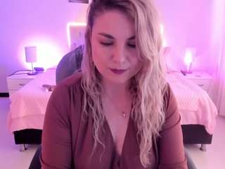 violeta-hotter Live Webcam on CamSoda