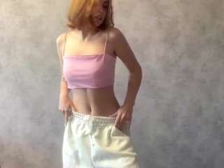 Caroline live cam preview