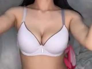 Live webcam model amoincome on Soda Cams