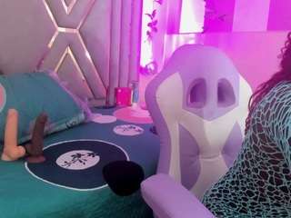 anisha-zambrano webcam