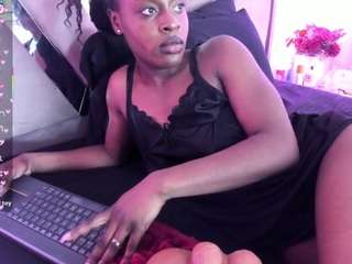 anisha-zambrano webcam