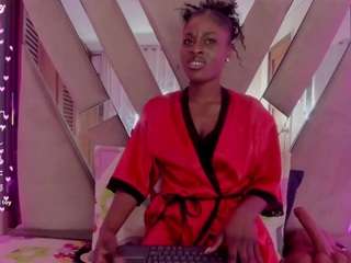 anisha-zambrano webcam