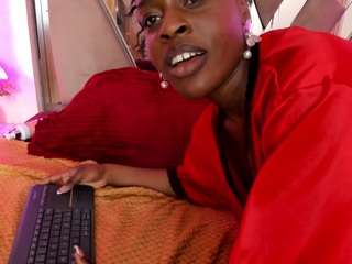 anisha-zambrano webcam